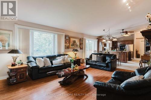 37 Stoneridge Road, Hamilton Township, ON - Indoor Photo Showing Living Room