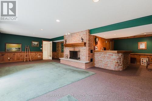 37 Stoneridge Road, Hamilton Township, ON - Indoor With Fireplace