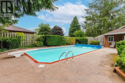 37 Stoneridge Road, Hamilton Township, ON - Outdoor With In Ground Pool With Backyard