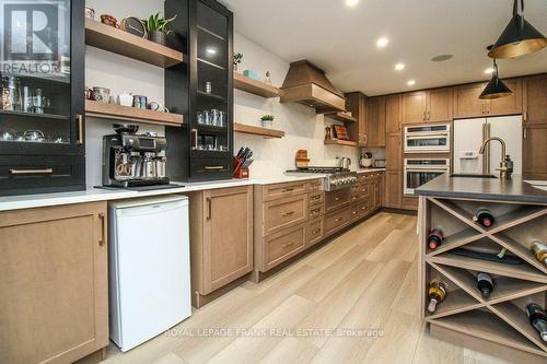 316 Mullighan Gardens, Peterborough (Northcrest), ON - Indoor Photo Showing Kitchen