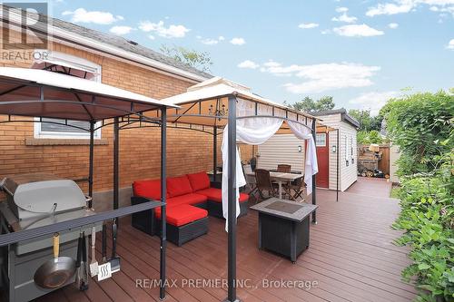 12 Forthbridge Crescent, Toronto (Downsview-Roding-Cfb), ON - Outdoor With Deck Patio Veranda