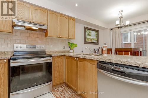 3120 Highbourne Crescent, Oakville (Palermo West), ON - Indoor Photo Showing Kitchen With Double Sink