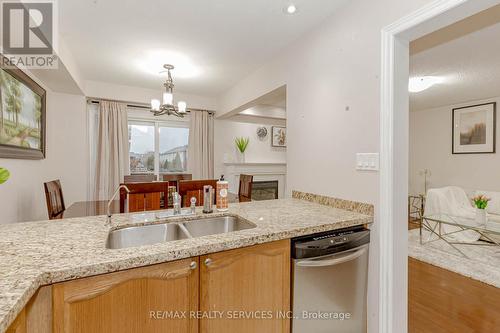 3120 Highbourne Crescent, Oakville (Palermo West), ON - Indoor Photo Showing Kitchen With Double Sink