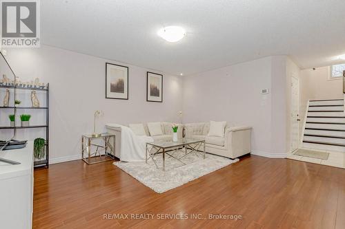 3120 Highbourne Crescent, Oakville, ON - Indoor