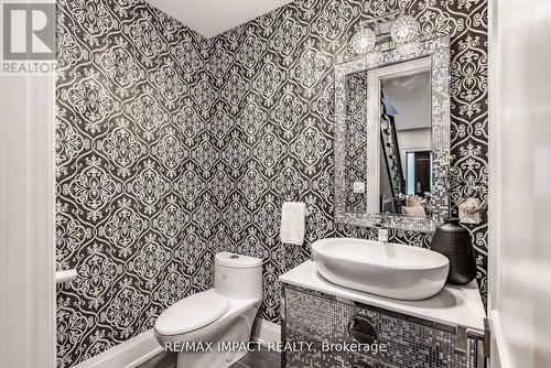 7 Forest Path Court, Toronto (Thistletown-Beaumonde Heights), ON - Indoor Photo Showing Bathroom