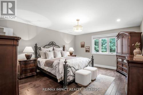 7 Forest Path Court, Toronto (Thistletown-Beaumonde Heights), ON - Indoor Photo Showing Bedroom