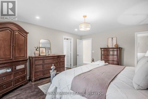 7 Forest Path Court, Toronto (Thistletown-Beaumonde Heights), ON - Indoor Photo Showing Bedroom