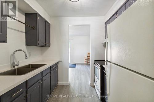 130 - 1330 Jalna Boulevard, London, ON - Indoor Photo Showing Kitchen With Double Sink