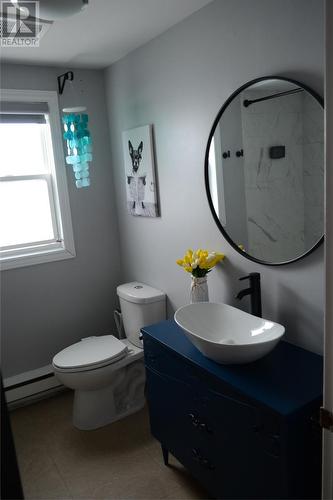 1 Calver Street, St. John'S, NL - Indoor Photo Showing Bathroom