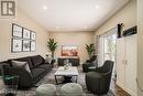 919 Pierre Avenue, Windsor, ON  - Indoor Photo Showing Living Room 