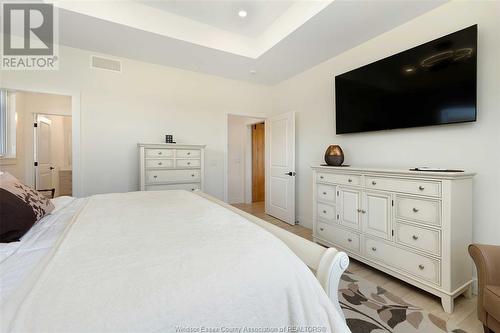 413 Pearson, Amherstburg, ON - Indoor Photo Showing Bedroom