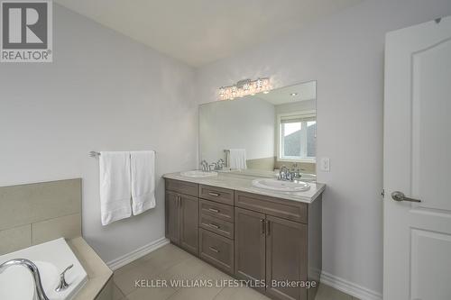 19 Caverhill Crescent, Middlesex Centre (Komoka), ON - Indoor Photo Showing Bathroom