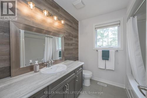 19 Caverhill Crescent, Middlesex Centre (Komoka), ON - Indoor Photo Showing Bathroom