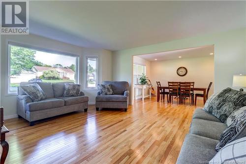 57 Leo Avenue, Sussex, NB - Indoor Photo Showing Living Room