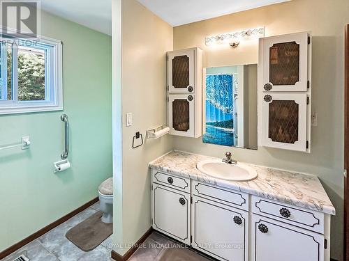 9 Mackenzie Road, Quinte West, ON - Indoor Photo Showing Bathroom