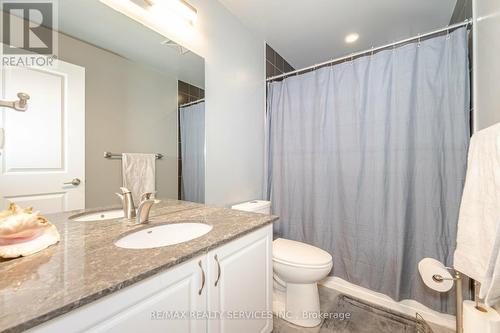 105 - 306 Essa Road, Barrie (Ardagh), ON - Indoor Photo Showing Bathroom