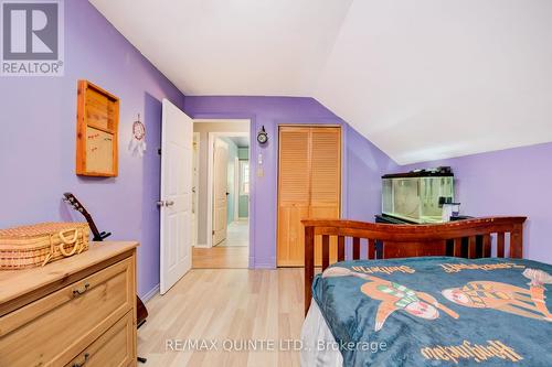 7 Bayview Drive, Quinte West, ON - Indoor Photo Showing Bedroom