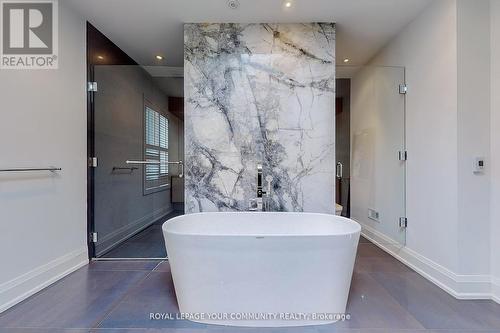 18 Forest Hill Road, Toronto (Forest Hill South), ON - Indoor Photo Showing Bathroom