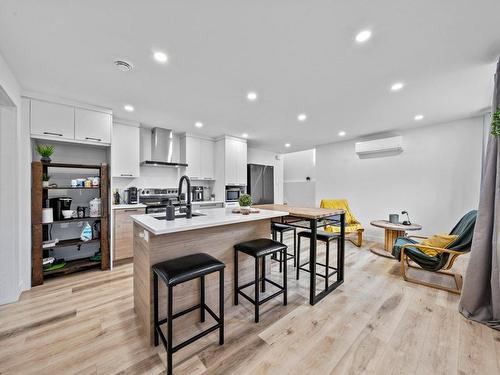 Kitchen - 116Z  - 118Z 117E Avenue, Drummondville, QC - Indoor Photo Showing Kitchen With Upgraded Kitchen