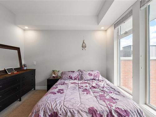 410-950 Whirlaway Cres, Langford, BC - Indoor Photo Showing Bedroom