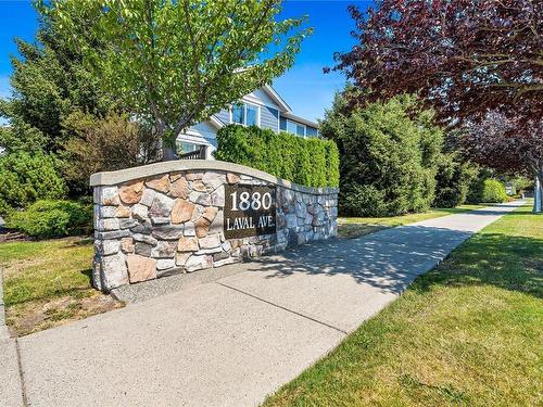 7-1880 Laval Ave, Saanich, BC 