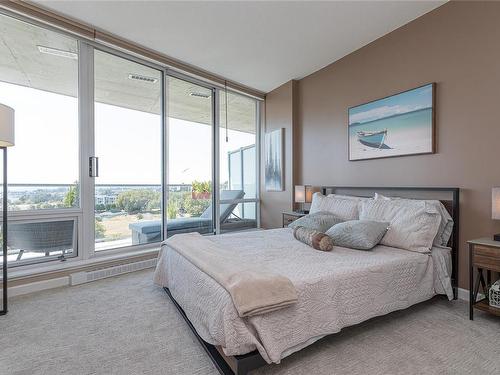 906-160 Wilson St, Victoria, BC - Indoor Photo Showing Bedroom