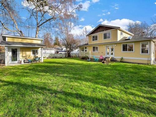 1778 Chandler Ave, Victoria, BC - Outdoor With Deck Patio Veranda