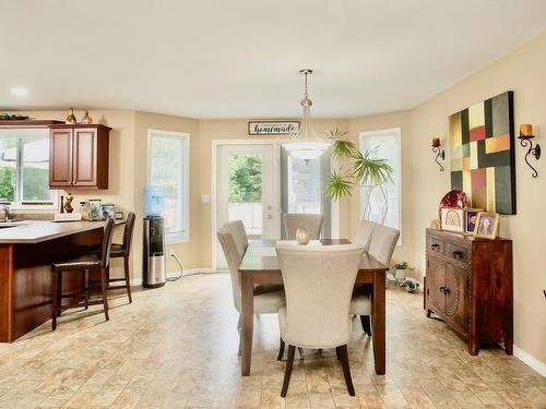 168 Lawrence Road, Thunder Bay, ON - Indoor Photo Showing Dining Room