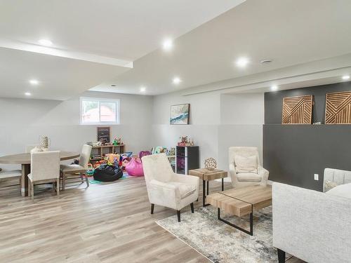 168 Lawrence Road, Thunder Bay, ON - Indoor Photo Showing Basement