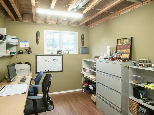 168 Lawrence Road, Thunder Bay, ON - Indoor Photo Showing Office