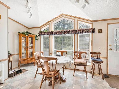 46 Blackpool Road, Clearwater, BC - Indoor Photo Showing Dining Room