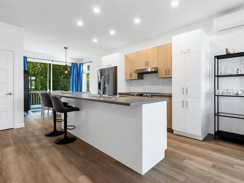 Coin-repas - 1106 Rue Du Cardinal, Lachute, QC - Indoor Photo Showing Kitchen