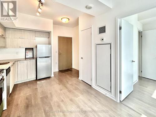 1506W - 36 Lisgar Street, Toronto (Little Portugal), ON - Indoor Photo Showing Kitchen