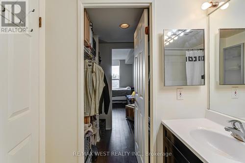 320 - 6 Humberline Drive, Toronto (West Humber-Clairville), ON - Indoor Photo Showing Bathroom