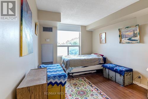 320 - 6 Humberline Drive, Toronto (West Humber-Clairville), ON - Indoor Photo Showing Bedroom