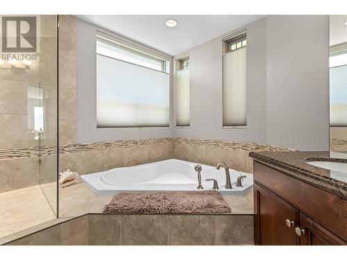 3341 Hihannah View, West Kelowna, BC - Indoor Photo Showing Bathroom