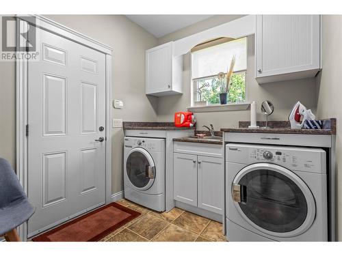 3341 Hihannah View, West Kelowna, BC - Indoor Photo Showing Laundry Room