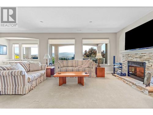 3341 Hihannah View, West Kelowna, BC - Indoor Photo Showing Living Room With Fireplace