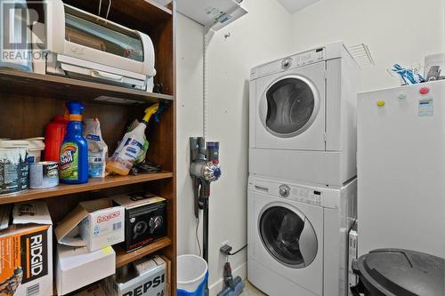 611 Shuswap Street Sw Unit# #204, Salmon Arm, BC - Indoor Photo Showing Laundry Room