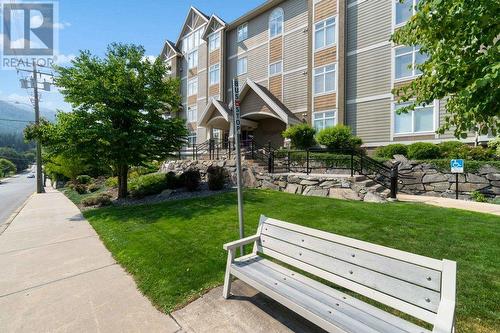 611 Shuswap Street Sw Unit# #204, Salmon Arm, BC - Outdoor