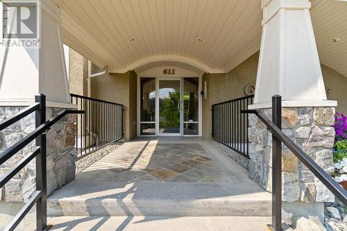 611 Shuswap Street Sw Unit# #204, Salmon Arm, BC - Outdoor With Exterior