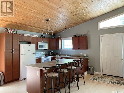 73 Makwa Drive, Makwa Lake, SK - Indoor Photo Showing Kitchen