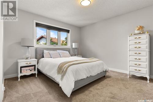 2034 Braun Bay E, Regina, SK - Indoor Photo Showing Bedroom