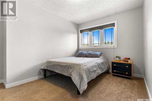 2034 Braun Bay E, Regina, SK - Indoor Photo Showing Bedroom