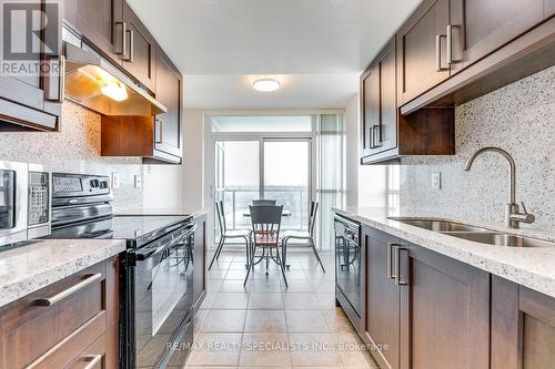 702 - 9 George Street, Brampton (Downtown Brampton), ON - Indoor Photo Showing Kitchen With Double Sink With Upgraded Kitchen