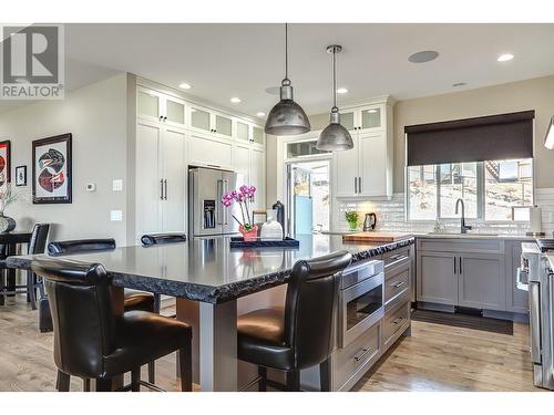 6539 Blackcomb Place, Vernon, BC - Indoor Photo Showing Kitchen With Upgraded Kitchen