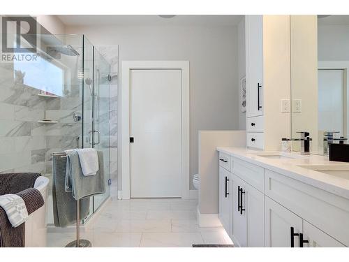 6539 Blackcomb Place, Vernon, BC - Indoor Photo Showing Bathroom