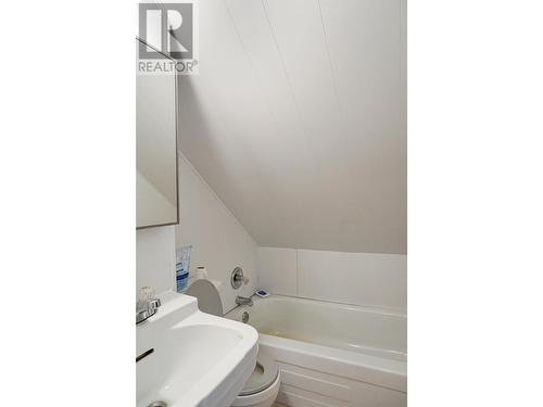 31 Fulmar Street, Kitimat, BC - Indoor Photo Showing Bathroom