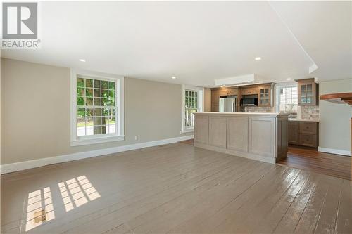 3 Park Street, Brockville, ON - Indoor Photo Showing Kitchen