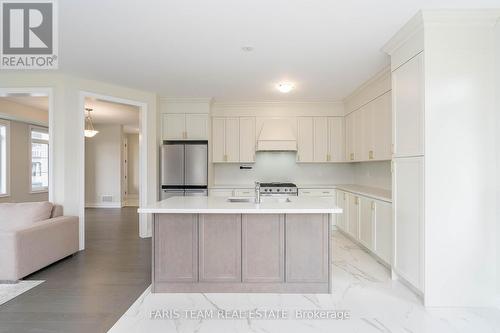 1246 Broderick Street, Innisfil, ON - Indoor Photo Showing Kitchen